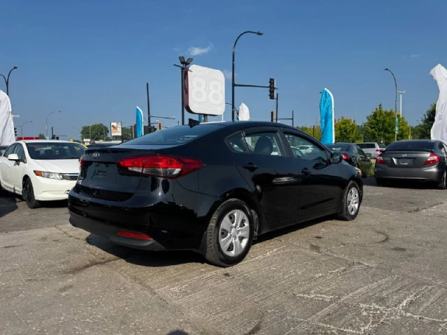 Kia Forte LX**CAMERA DE RECULE**SIEGES CHAUFFNATS**APPLE CAR PLAY** 2017