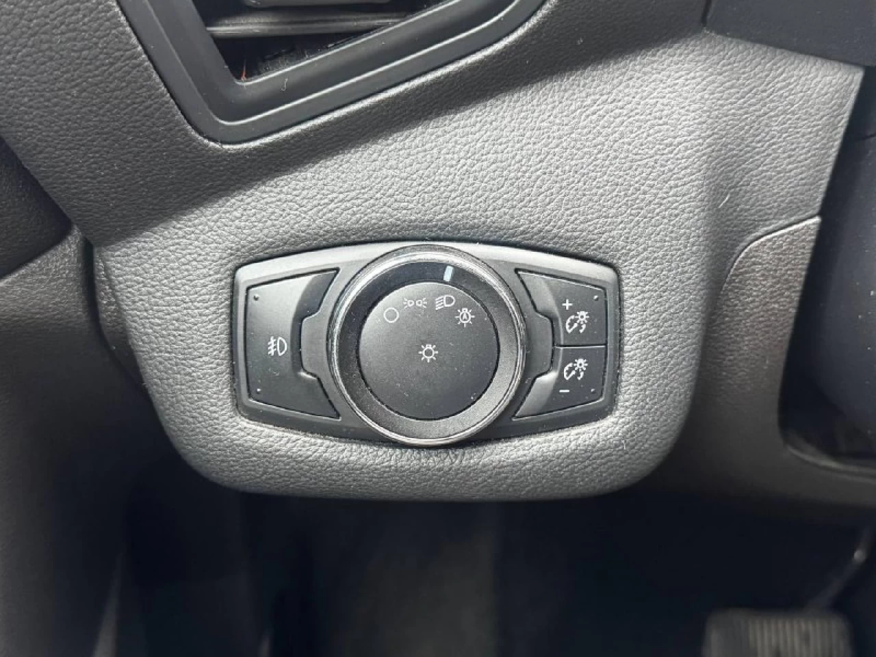 2014 Ford Escape SE**AWD**Jamais Accidente**CamÉra de Recul**SIEGES CHAUFFANTS**MAGS** Main Image