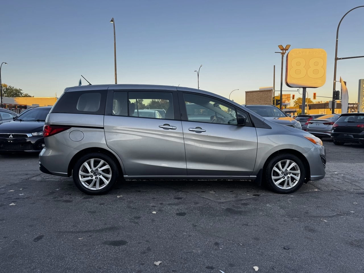 2013 Mazda 5 GS**6 PASSAGER**Jamais Accidente**SAAQ CERTIFIEE**MAGS** Image principale