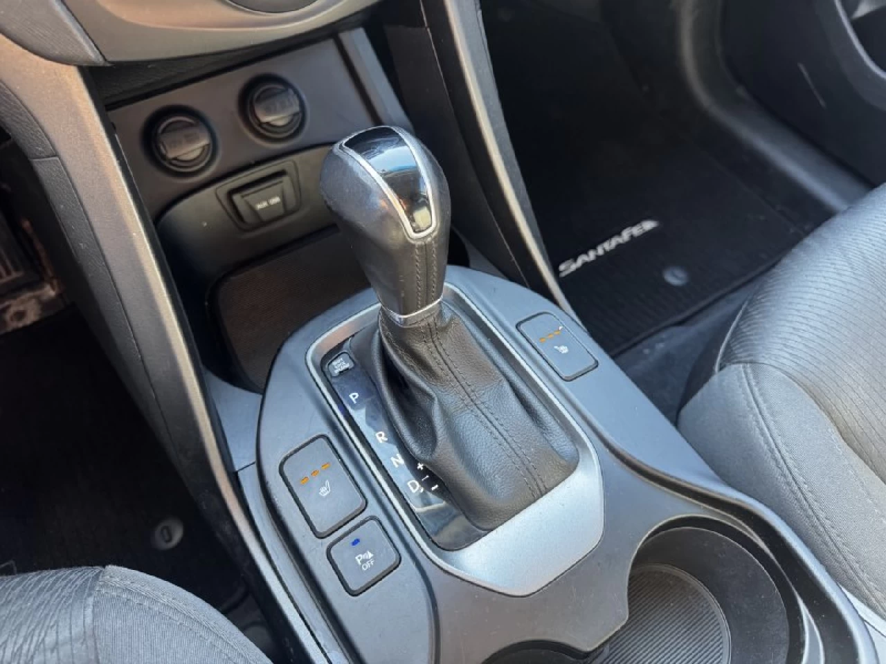 2016 Hyundai Santa Fe Sport Premium**Jamais Accidente**SAAQ CERTIFIEE****SIEGES CHAUFFNATS AVANT ET ARRIERE**VOLANT CHAUFFANTS**MAGS** Image principale