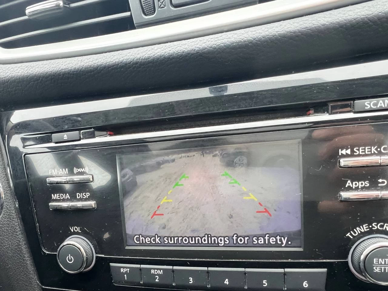 2016 Nissan Rogue SV**AWD**Jamais Accidente**Toit Ouvrant Panoramique**CAMERA DE RECULE**SIEGES CHAUFFNATS**MAGS**Un Proprietaire** Main Image