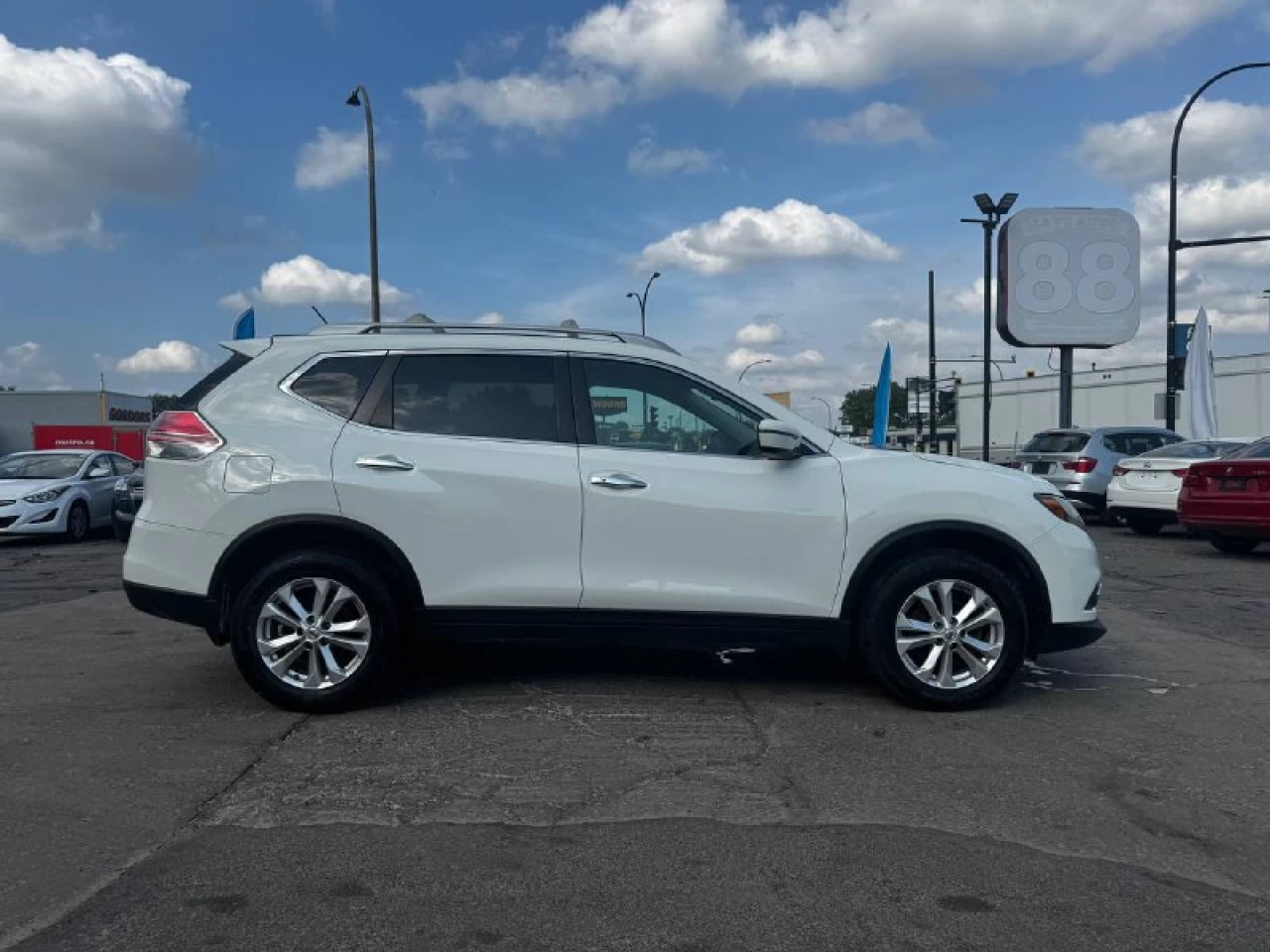 2016 Nissan Rogue SV**AWD**CAMERA DE RECULE**SIEGES CHAUFFNATS**MAGS**SIEGES ELECTRIC** Main Image