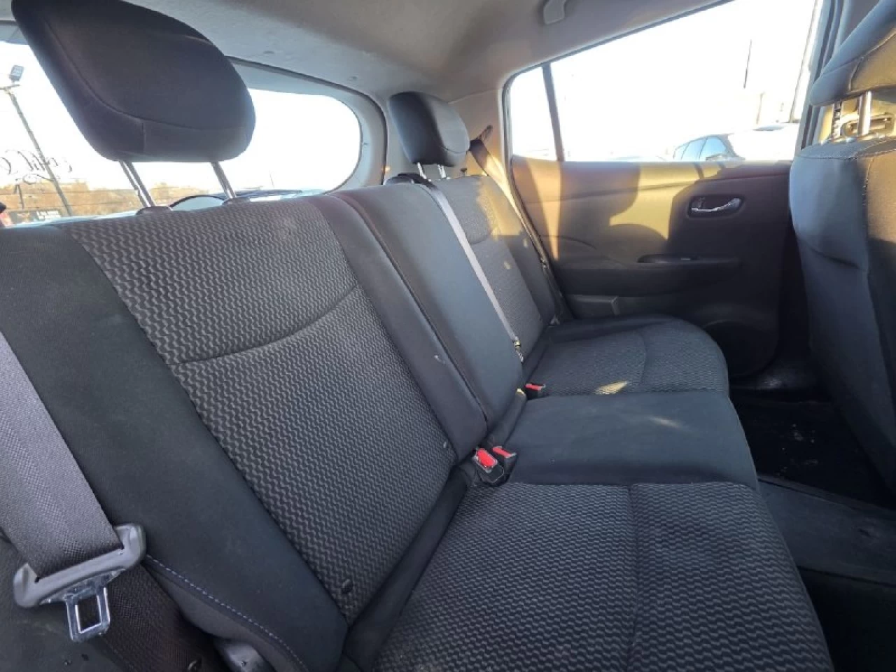 2015 Nissan LEAF SV**JAMAIS ACCIDENTEE**CAMERA DE RECUL**SIEGES CHAUFFANTS** Image principale