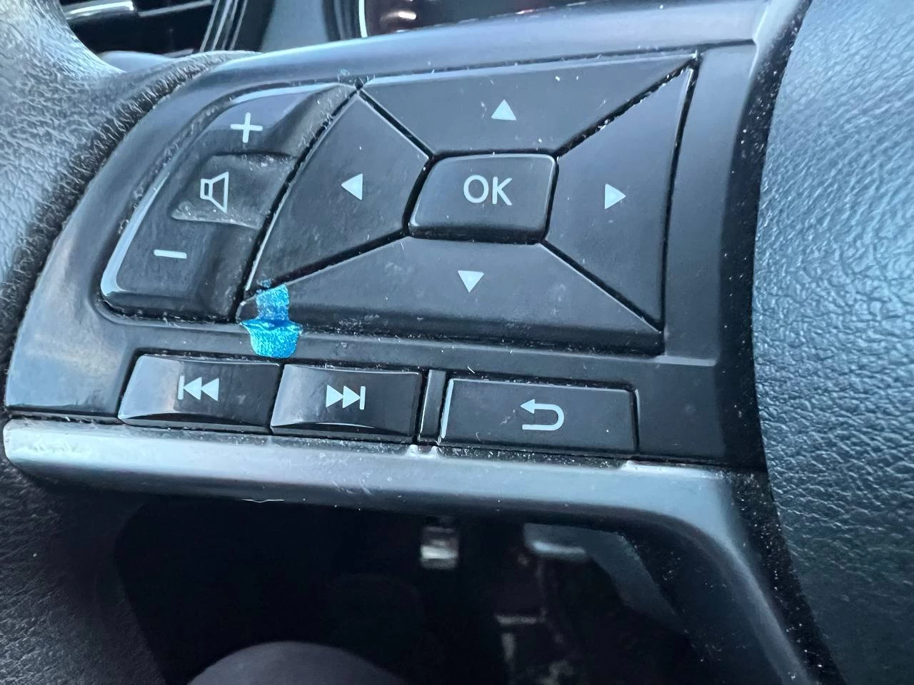 2018 Nissan Rogue S**CAMERA DE RECUL**SIEGES CHAUFFANTS**Alerte d’angle mort** Image principale