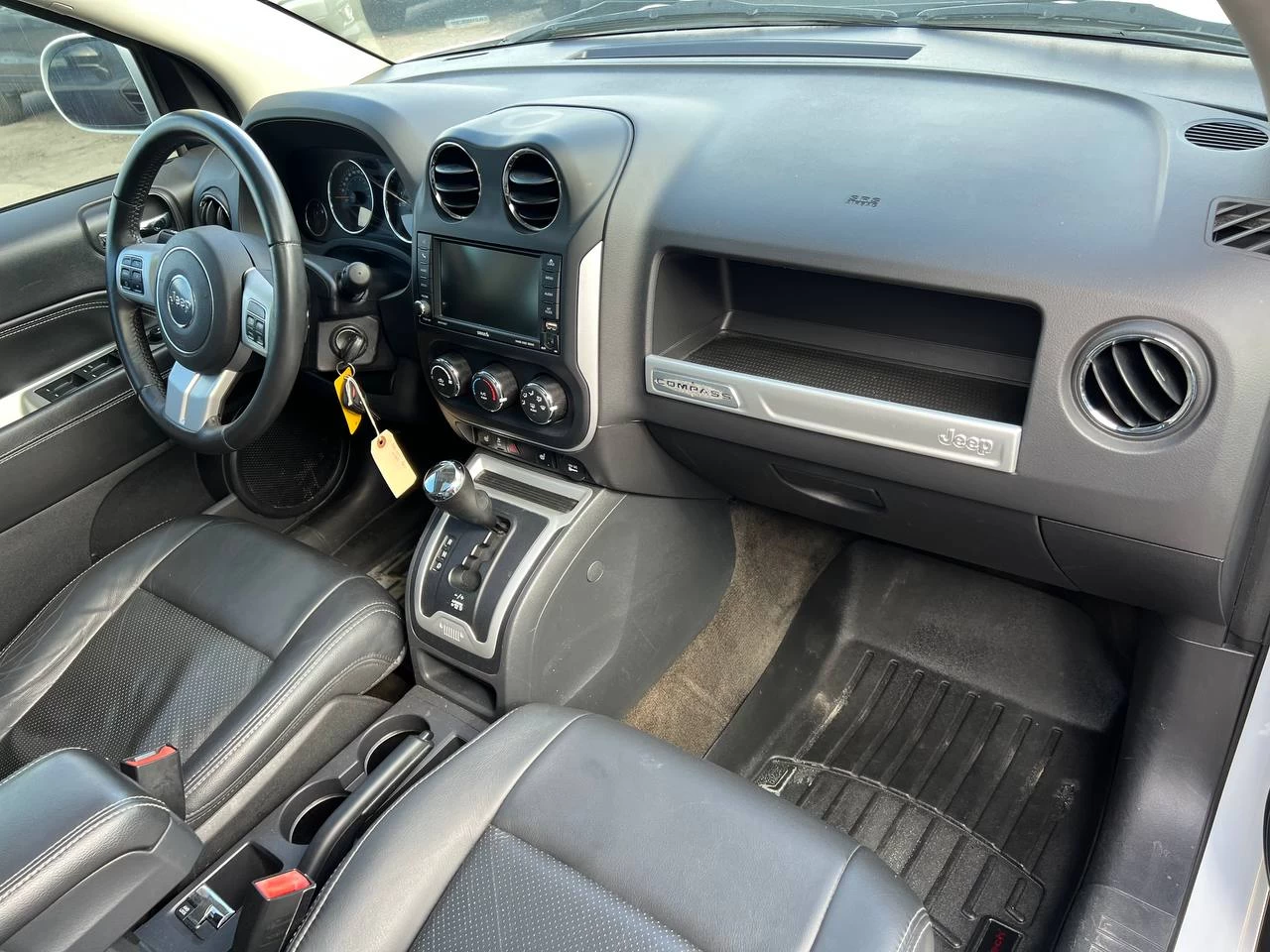 2016 Jeep Compass High Altitude**CERTIFIÉE SAAQ**4X4**Toit Ouvrant**CAMERA DE RECUL**Sieges en Cuir**SIEGES CHAUFFANTS**MAGS**Tres Bien Entretenu** Main Image
