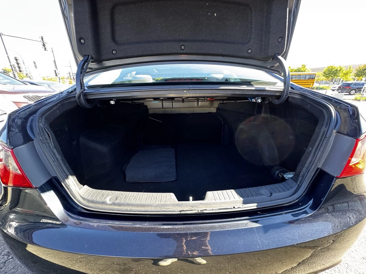 2011 Hyundai Sonata GLS**Jamais Accidente**TOIT OUVRANT**SIEGES CHAUFFNATS**MAGS**SIEGES ELECTRIQUE**MODE ECO** Image principale