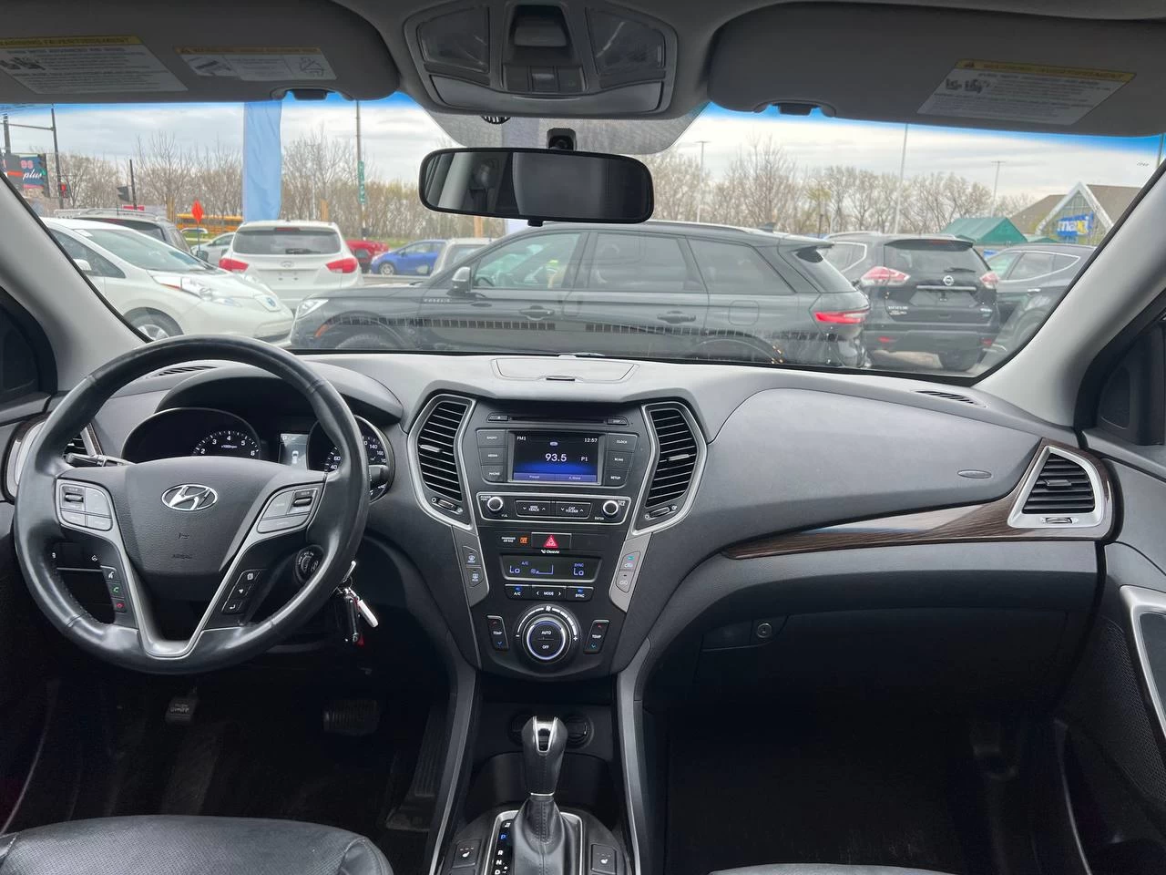 2017 Hyundai Santa Fe Sport SE**AWD**TOIT OUVRANT PANORAMIQUE**SIEGE EN CUIR**CAMERA DE RECUL**SIEGES CHAUFFNATS AVANT ET ARRIERE**Volant Chauffant**Alerte d'angle Mort**MAGS** Main Image