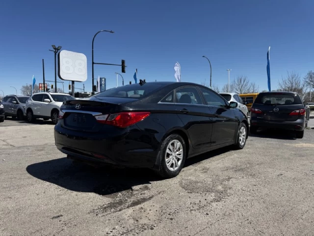 Hyundai Sonata GL**PROMATION DU MOI !! 1 AN DE GARANTIE INCLUE DANS LE PRIX !!**SIEGES CHAUFFANTS**PRIX EN SPECIAL** 2011