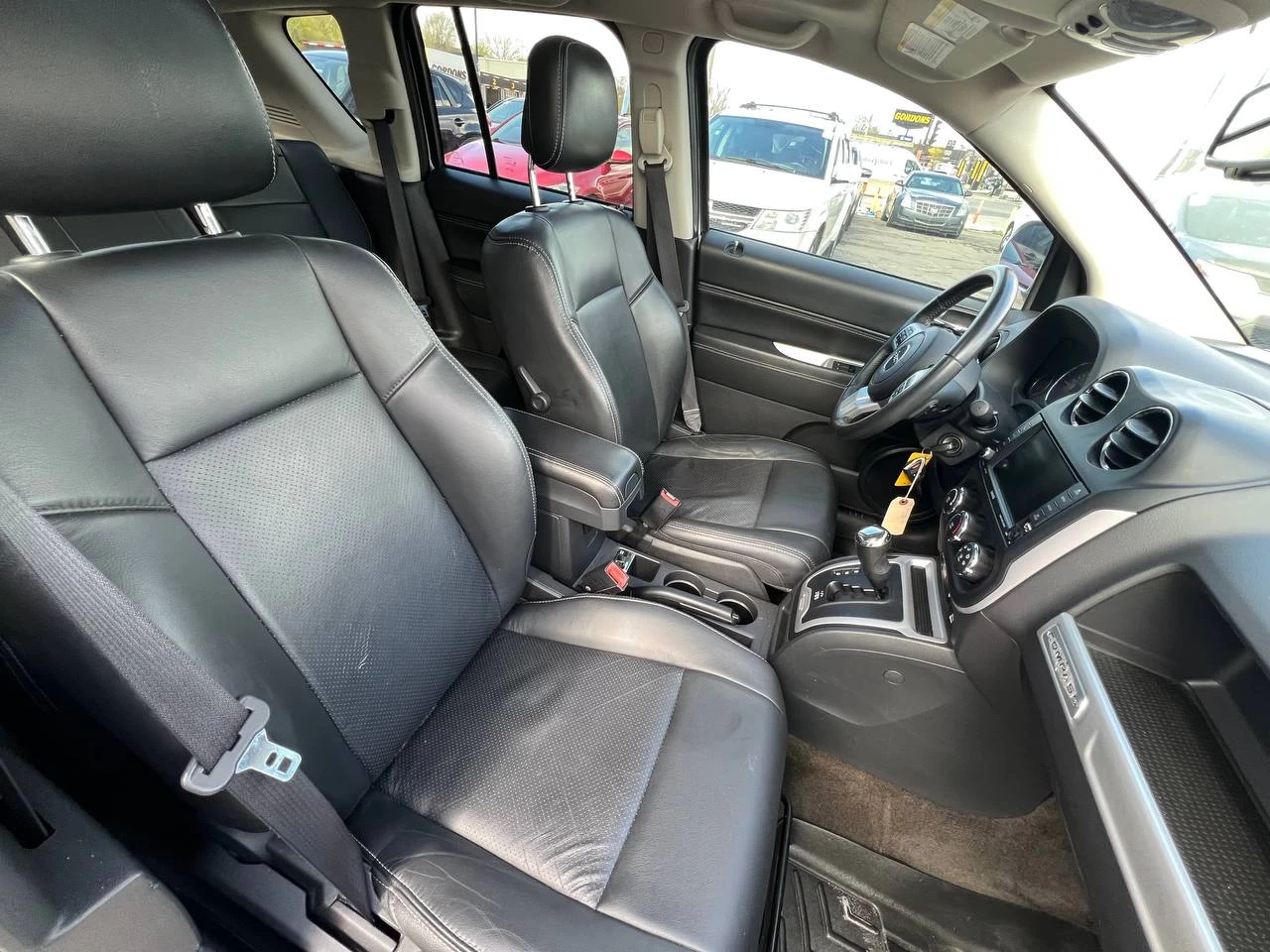 2016 Jeep Compass High Altitude**CERTIFIÉE SAAQ**4X4**Toit Ouvrant**CAMERA DE RECUL**Sieges en Cuir**SIEGES CHAUFFANTS**MAGS**Tres Bien Entretenu** Main Image