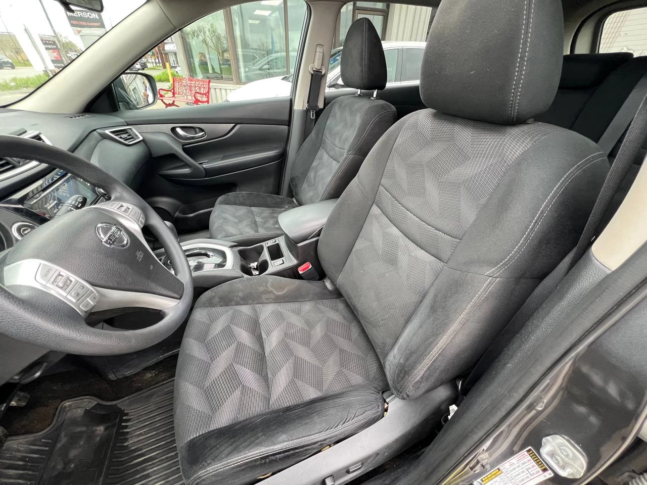 2015 Nissan Rogue SV**AWD**CERTIFIÉ Par la SAAQ**TOIT PANORAMIQUE**CAMERA DE RECULE**SIEGES CHAUFFANTS** Image principale