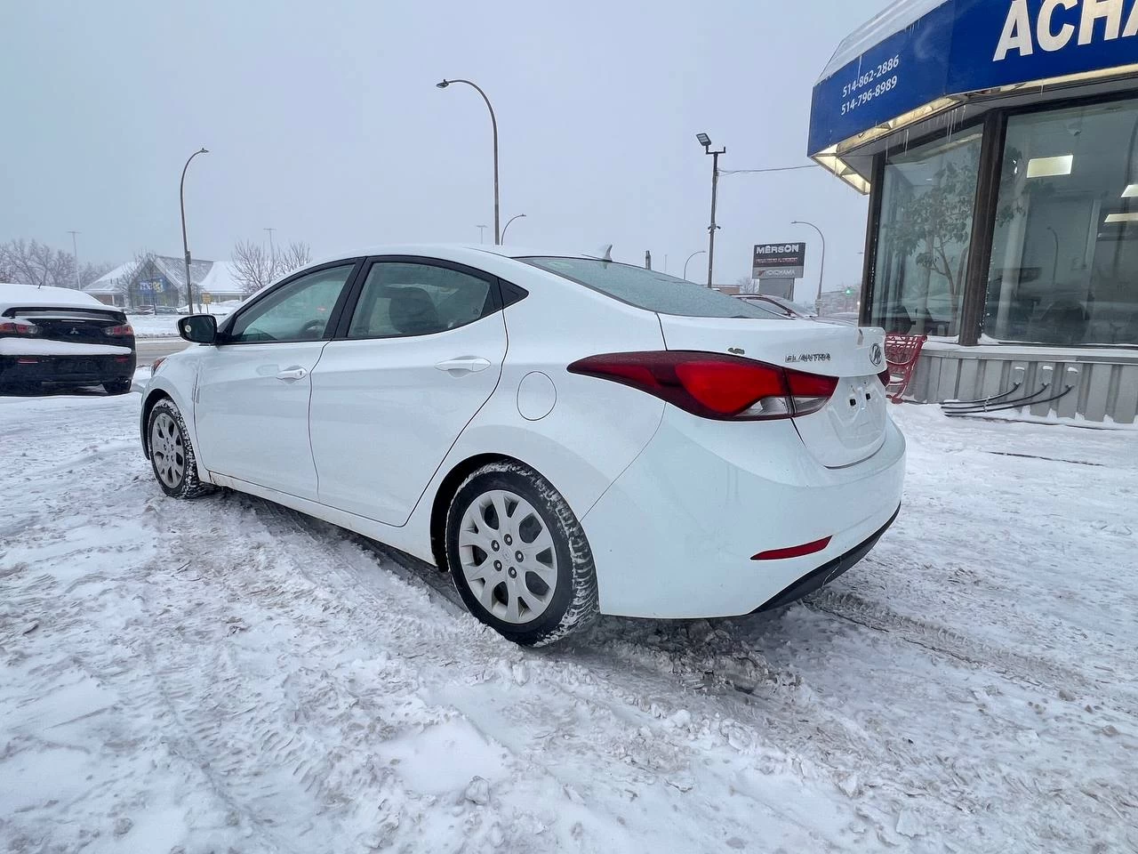 2015 Hyundai Elantra GL**SIEGES CHAUFFANTS** Image principale