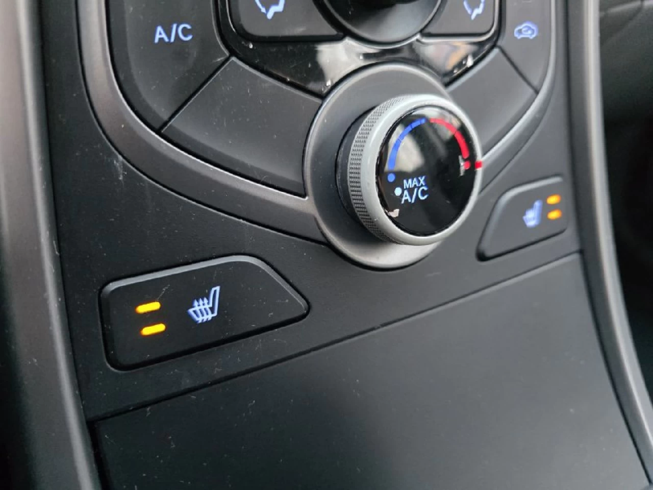 2014 Hyundai Elantra GL**SAAQ CERTIFIEE**SIEGES CHAUFFANTS** Image principale