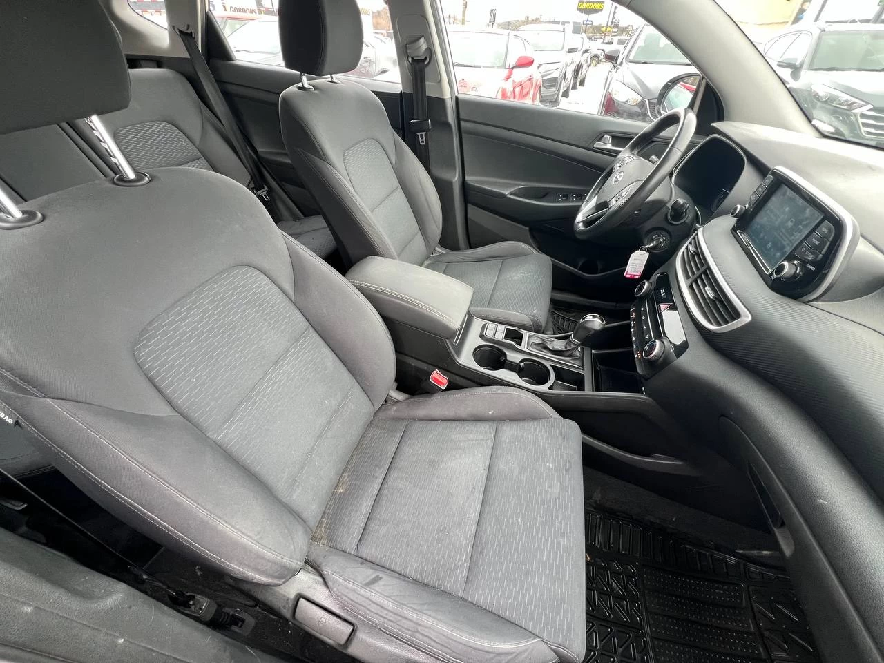 2019 Hyundai Tucson Preferred**SAAQ CERTIFIEE**AWD**CAR PLAY**LKA**ANGLE MORT**CamÉra de Recul**SIÈGES CHAUFFANTS AVANT et ARRIERE**VOLANT CHAUFFANT**ASSISTANCE AU MAINTIEN DE VOIE**MAGS** Image principale