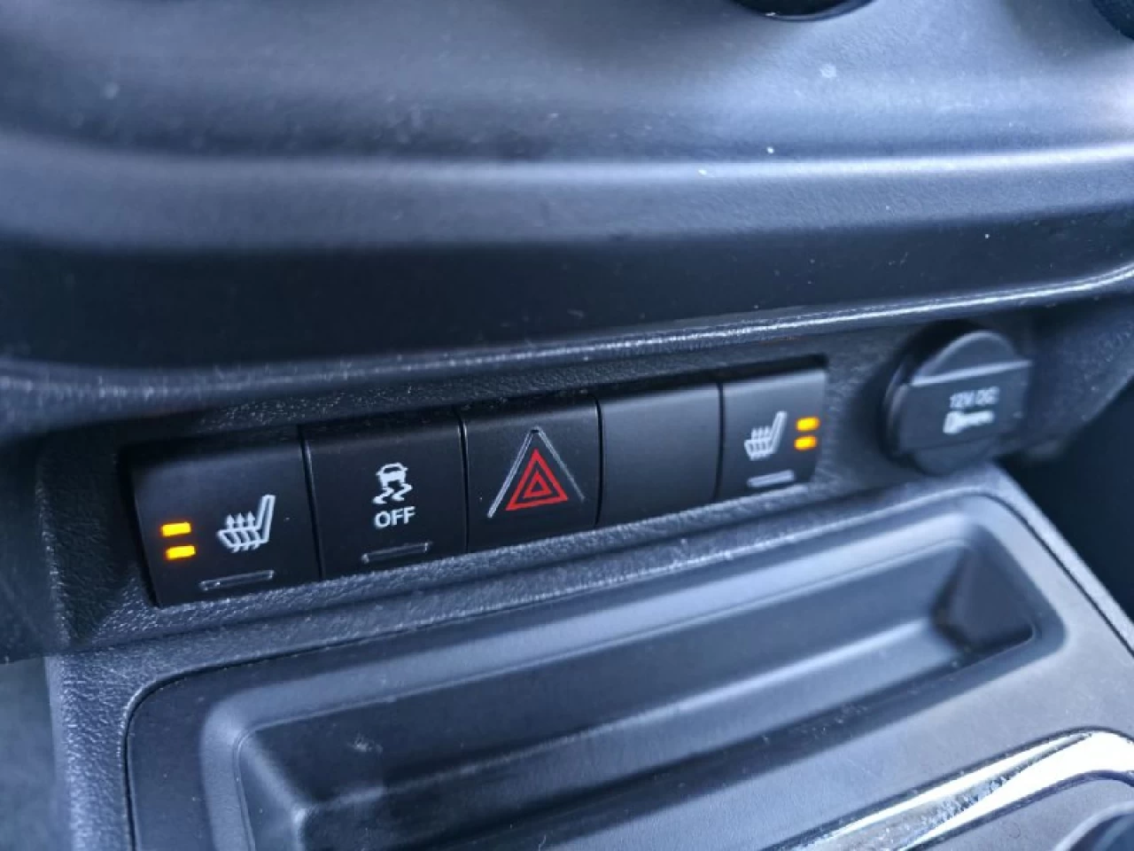 2014 Jeep Patriot **NORTH EDITION**JAMAIS ACCIDENTEE**4X4**SIEGES CHAUFFANTS**MAGS**EN SPECIAL** Image principale