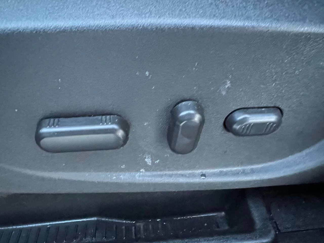 2017 Ford Escape Titanium**AWD**JAMAIS ACCIDENTEE**SAAQ CERTIFIEE**Toit Ouvrant Panoramique**ANGLE MORT**CamÉra de Recul**SIEGES EN CUIR**Navigation**SIEGES CHAUFFANTS**VOLANT CHAUFFANT**dÉmarrage À distance**MAGS** Image principale