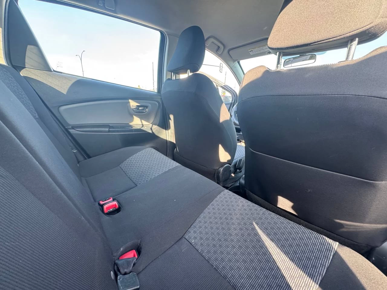 2016 Toyota Yaris LE**Jamais Accidente** Image principale