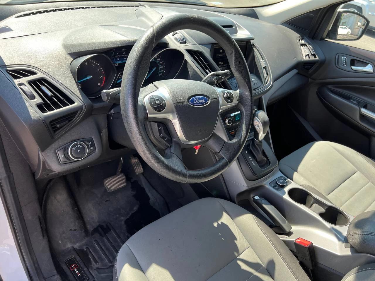 2015 Ford Escape SE**AWD**SAAQ CERTIFIEE**Jamais accidente**CamÉra de Recul**Navigation**SIEGES CHAUFFANTS**MAGS**DÉmarreur À Distance** Image principale