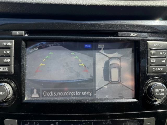 Nissan Rogue SL**AWD**TOIT PANORAMIQUE**CAMERA DE RECULE**SIEGES EN CUIR**NAVIGATION**VOLANT CHAUFFANTS**SIEGES CHAUFFANTS** 2015