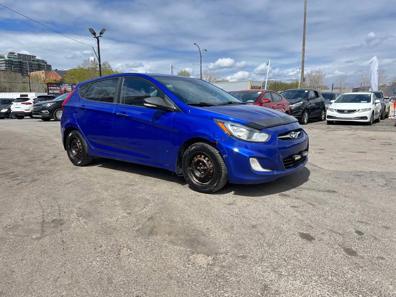 2013 Hyundai Accent GLS**Toit Ouvrant**SIEGES CHAUFFANTS**dÉmarreur a distance** Image principale