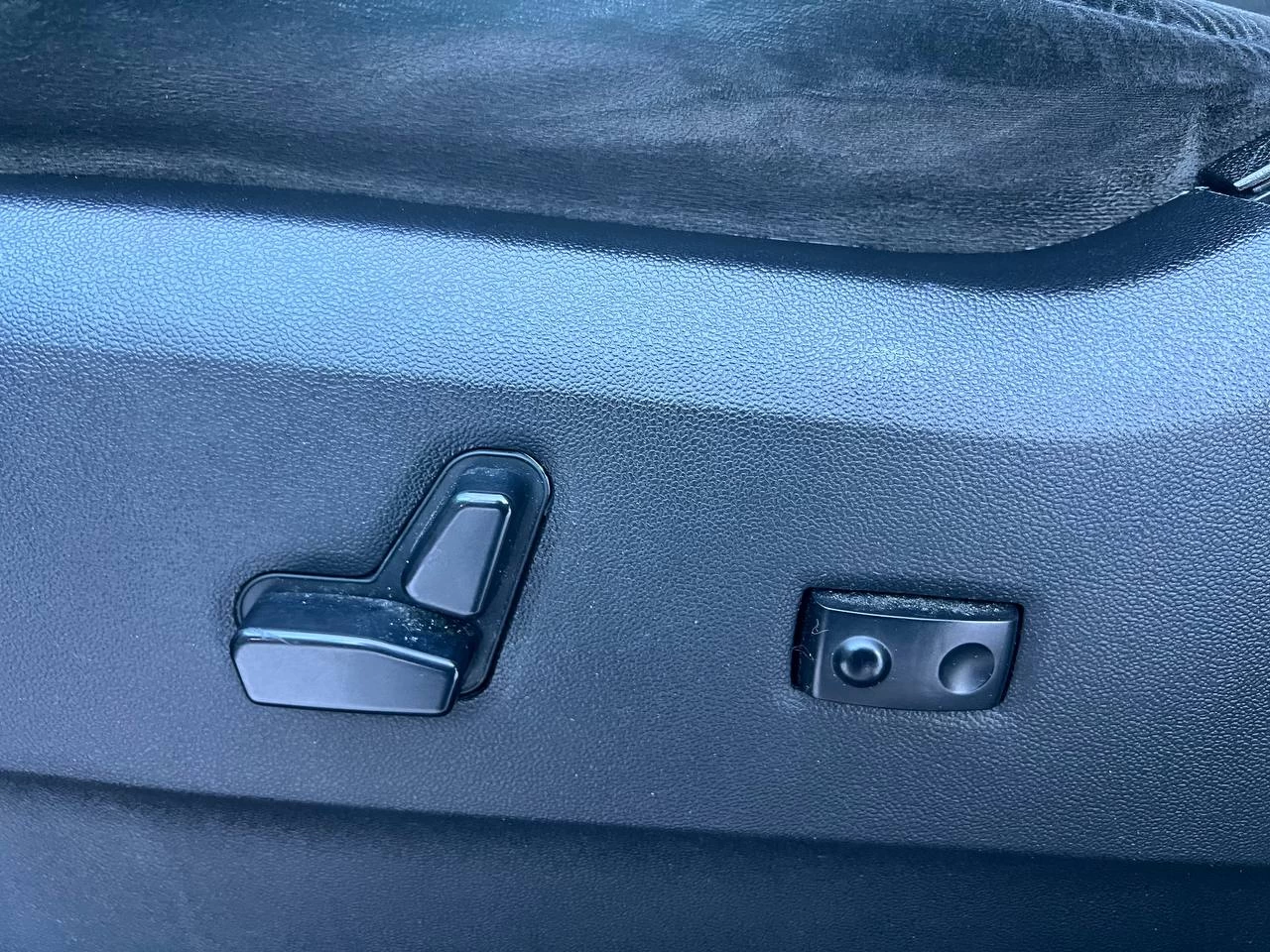 2014 Dodge Grand Caravan Crew**7 PASSAGERS**NAVI**CamÉra de Recul**SIEGES CHAUFFANTS**Volant Chauffant** Main Image