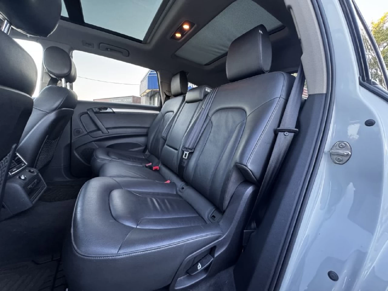 2014 Audi Q7 3.0L TDI Progressiv**SAAQ CERTIFIEE**DIESELE**AWD**7 Passagers**TOIT OUVRANT**CAMERA DE RECULE**SIEGES CHAUFFNATS**MAGS** Image principale