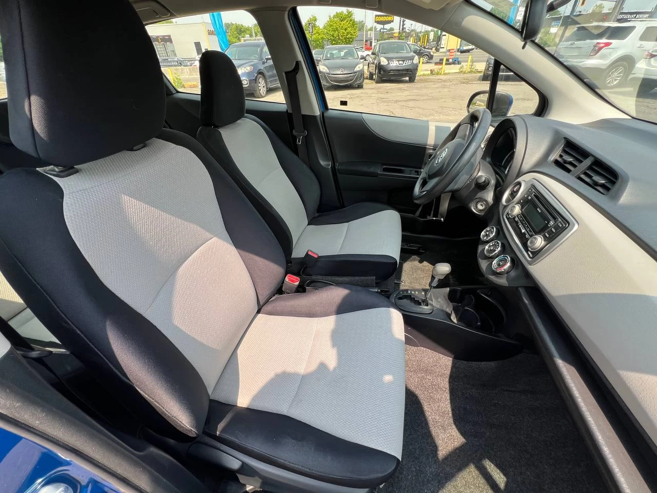 2012 Toyota Yaris LE**Un PropriÉtaire**Jamais accidente **BAS KILOMETRAGE** Image principale