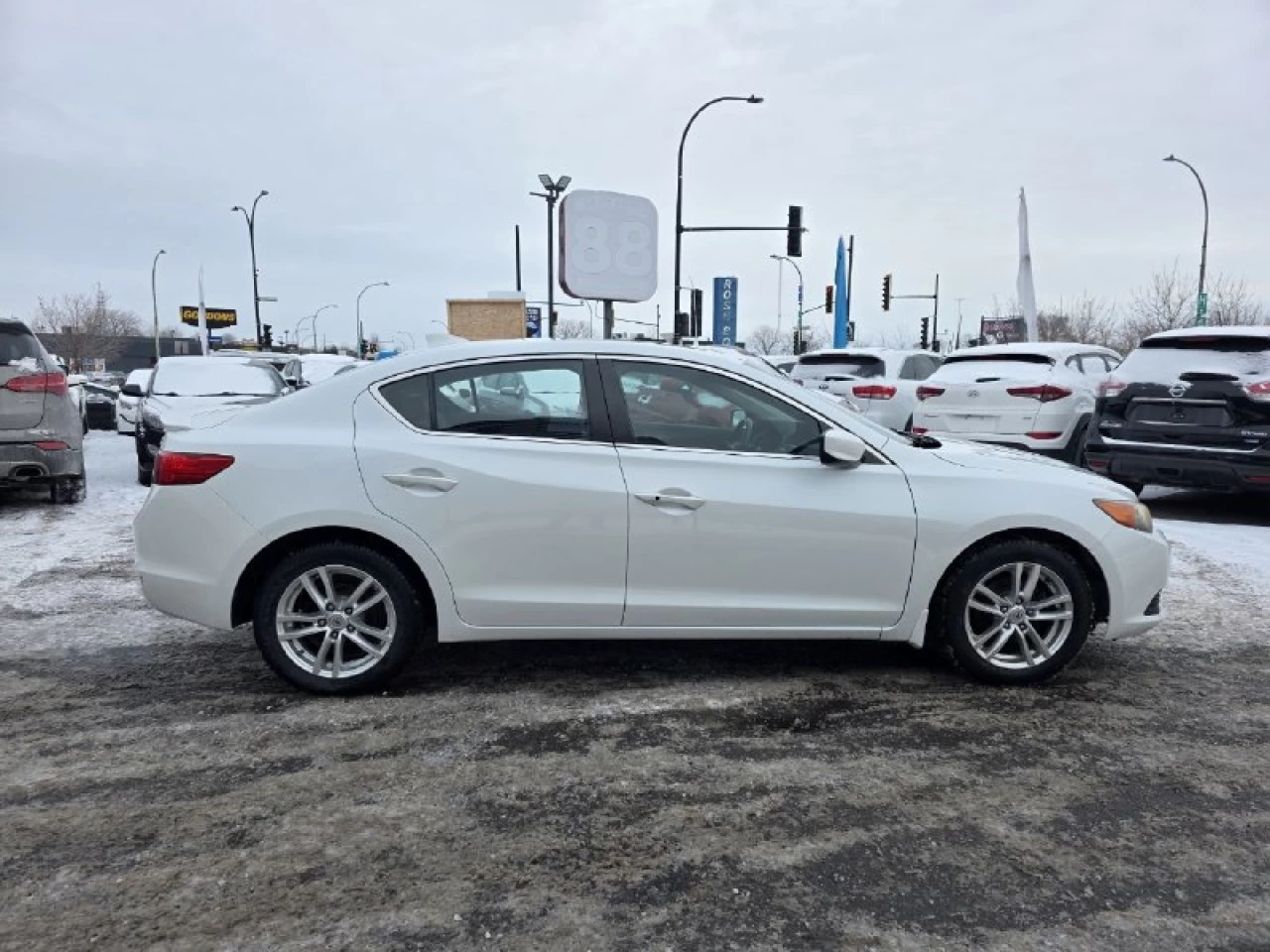 2015 Acura ILX Toit Ouvrant**CAMERA DE RECUL**SIEGES CHAUFFANTS**MAGS** Image principale