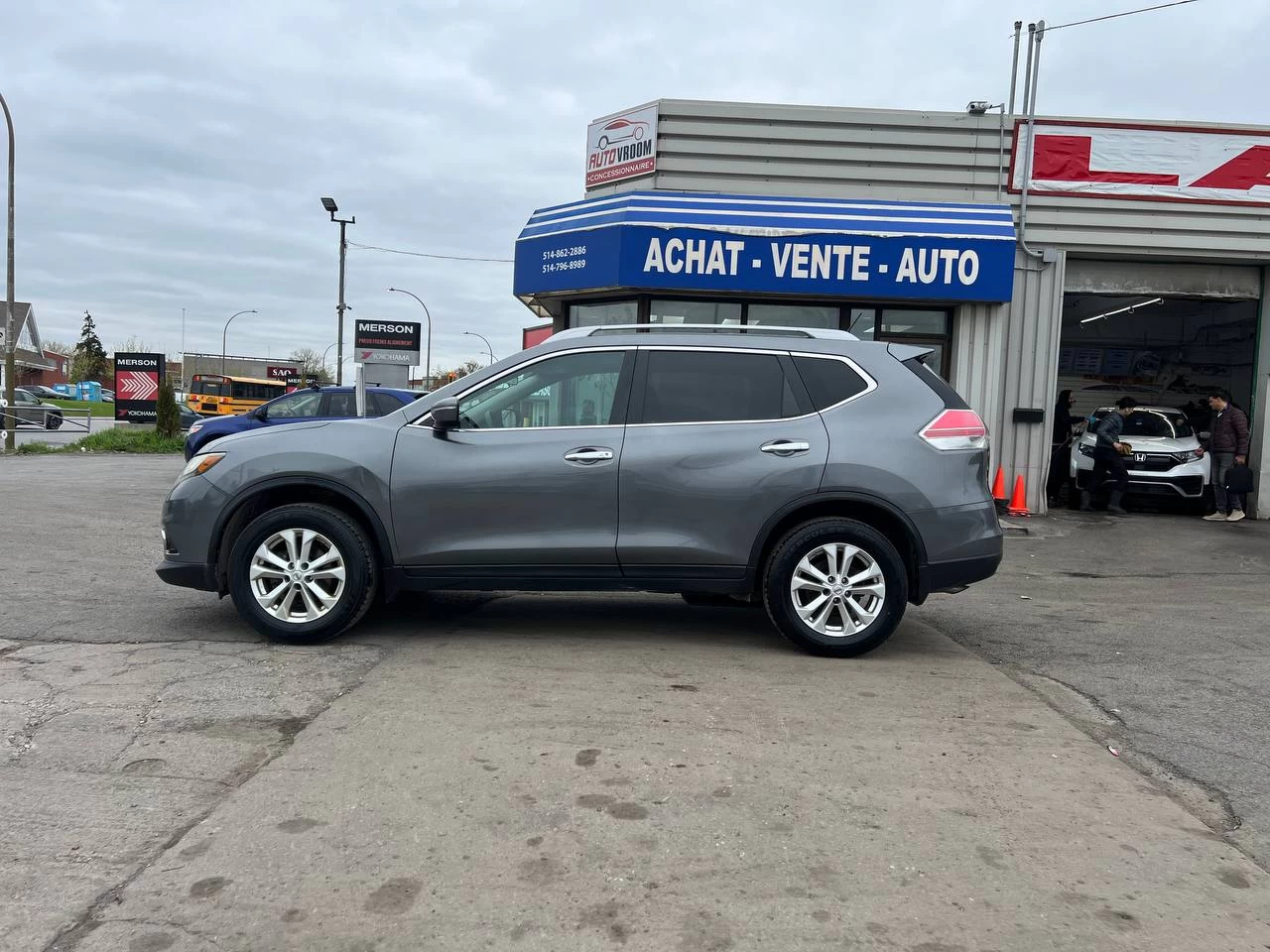 2015 Nissan Rogue SV**AWD**CERTIFIÉ Par la SAAQ**TOIT PANORAMIQUE**CAMERA DE RECULE**SIEGES CHAUFFANTS** Image principale