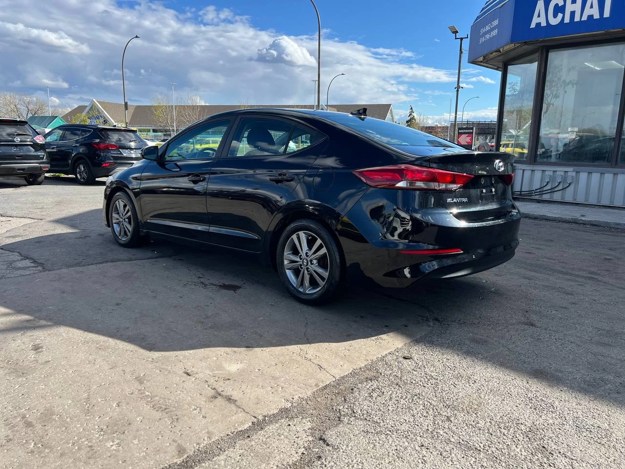 2017 Hyundai Elantra GL**SAAQ Certifie**CAR PLAY**CAMERA DE RECULE**SIEGES CHAUFFANTS**VOLANT CHAUFFANTS**ANGLE MORT**MAGS** Image principale