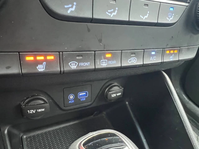 Hyundai Tucson Premium**AWD**Jamais Accidentee**SAAQ Certifie**CAMERA DE RECUL**SIEGES CHAUFFANTS**MAGS**SIEGES CHAUFFANTS ARRIERE**Alerte d'angle Mort** 2016