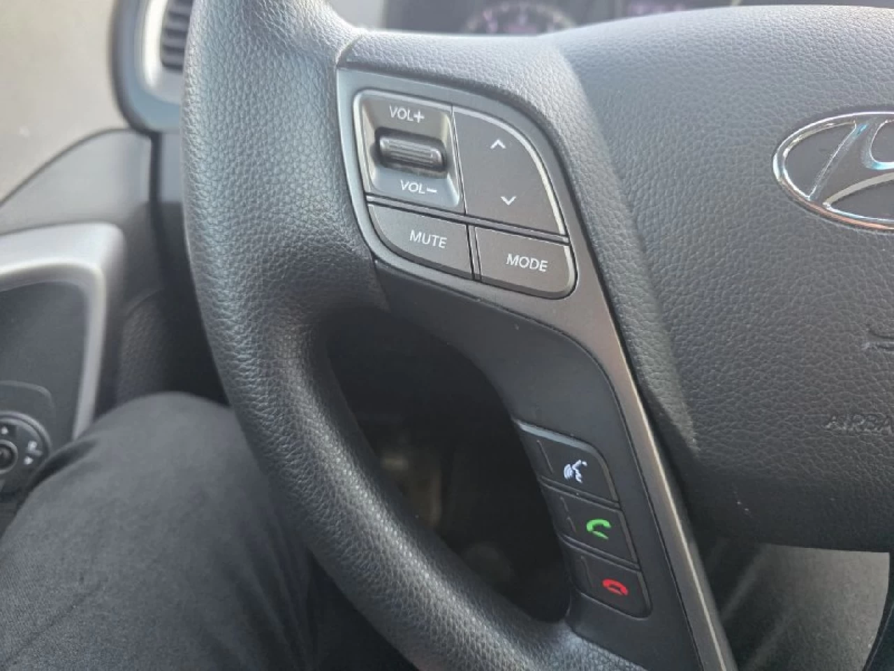 2016 Hyundai Santa Fe Sport JAMAIS ACCIDENTEE**SAAQ CERTIFIEE**UNE SEULE PROPRIO**2.4L**SIEGES CHAUFFANTS**MAGS**EN SPECIAL** Image principale