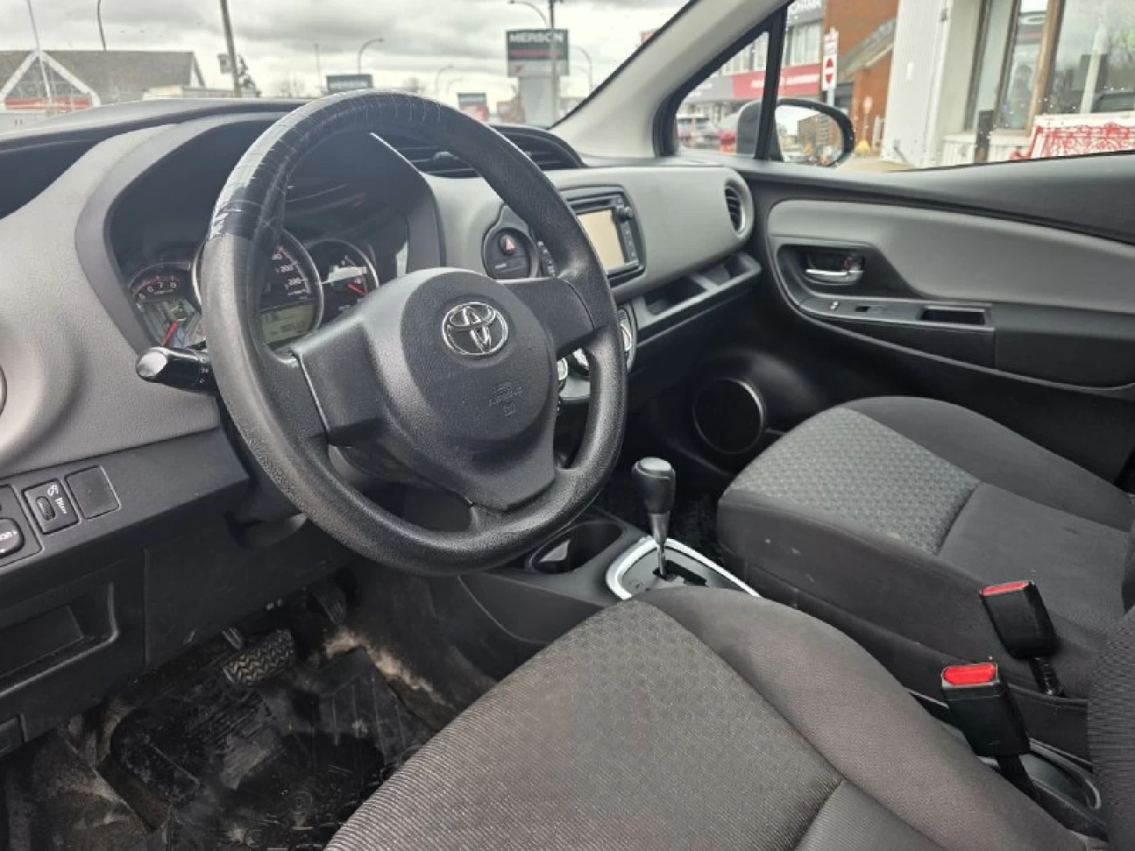 2016 Toyota Yaris LE**Jamais Accidente** Image principale