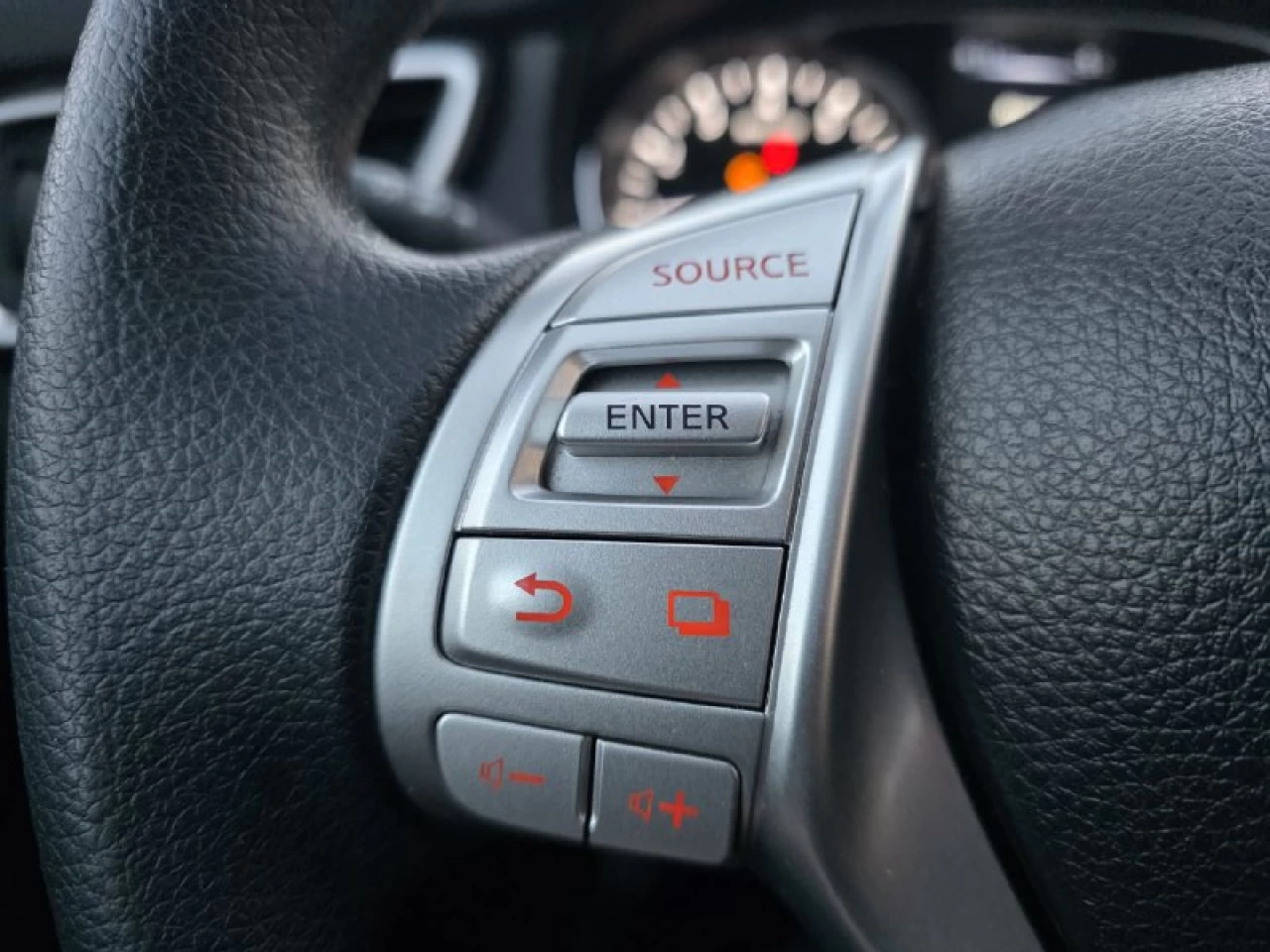 2015 Nissan Rogue S**CAMERA DE RECUL**EN SPECIAL** Main Image