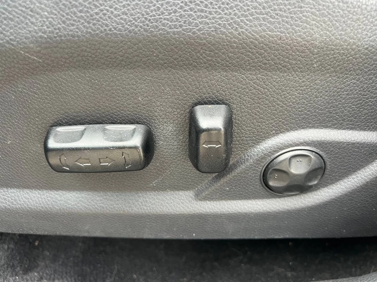 2017 Hyundai Santa Fe Sport SE**AWD**TOIT OUVRANT PANORAMIQUE**SIEGE EN CUIR**CAMERA DE RECUL**SIEGES CHAUFFNATS AVANT ET ARRIERE**Volant Chauffant**Alerte d'angle Mort**MAGS** Main Image