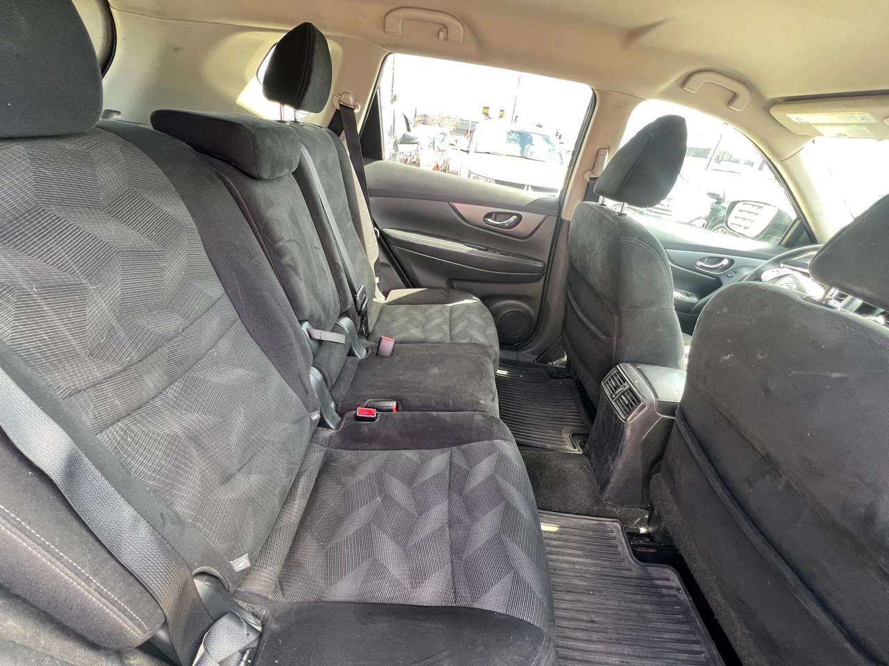 2016 Nissan Rogue SV**AWD**CAMERA DE RECULE**SIEGES CHAUFFNATS**Mags** Image principale
