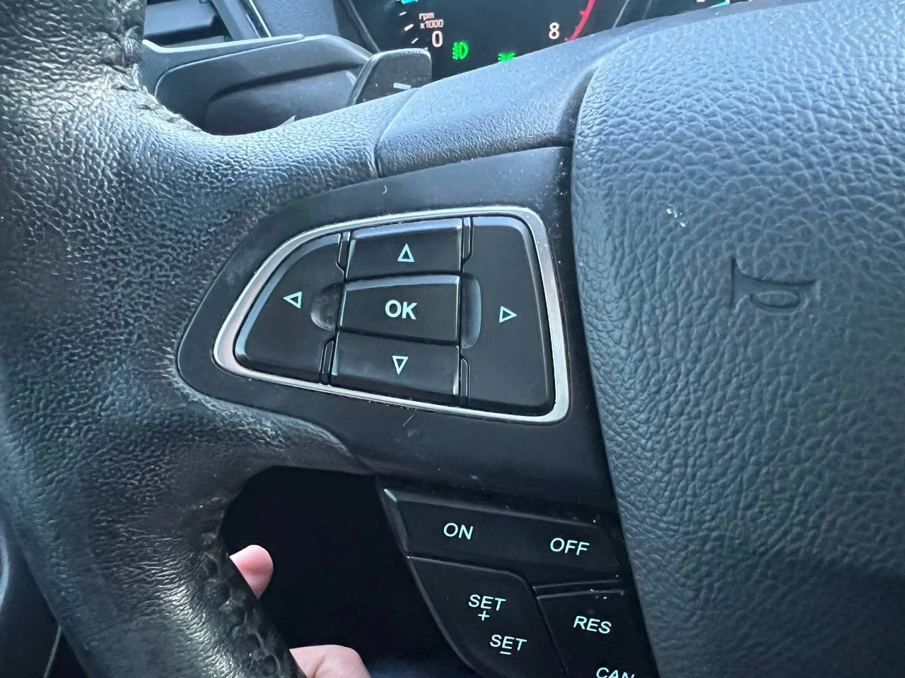 2017 Ford Escape Titanium**AWD**JAMAIS ACCIDENTEE**SAAQ CERTIFIEE**Toit Ouvrant Panoramique**ANGLE MORT**CamÉra de Recul**SIEGES EN CUIR**Navigation**SIEGES CHAUFFANTS**VOLANT CHAUFFANT**dÉmarrage À distance**MAGS** Image principale