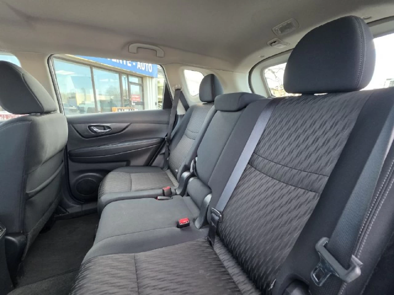 2018 Nissan Rogue S**AWD**CAMERA DE RECUL**SIEGES CHAUFFANTS**Mags** Image principale