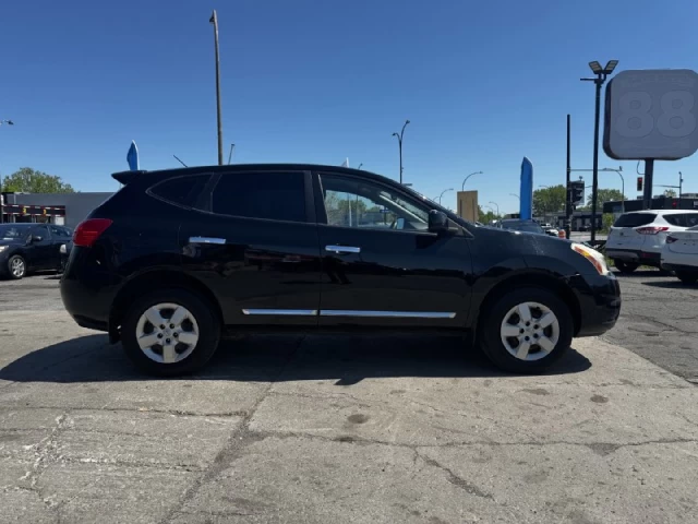 Nissan Rogue S** 2013