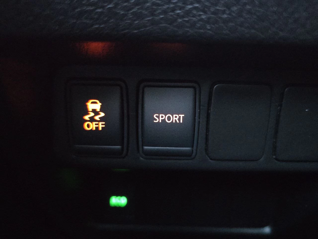 2015 Nissan Rogue S**CAMERA DE RECUL**EN SPECIAL** Main Image