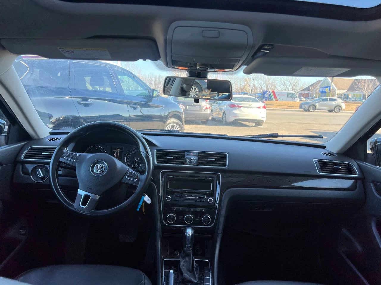 2013 Volkswagen Passat Comfortline**TOIT OUVRANT**MAGS**CUIR**SIEGES CHAUFFANTS** Image principale