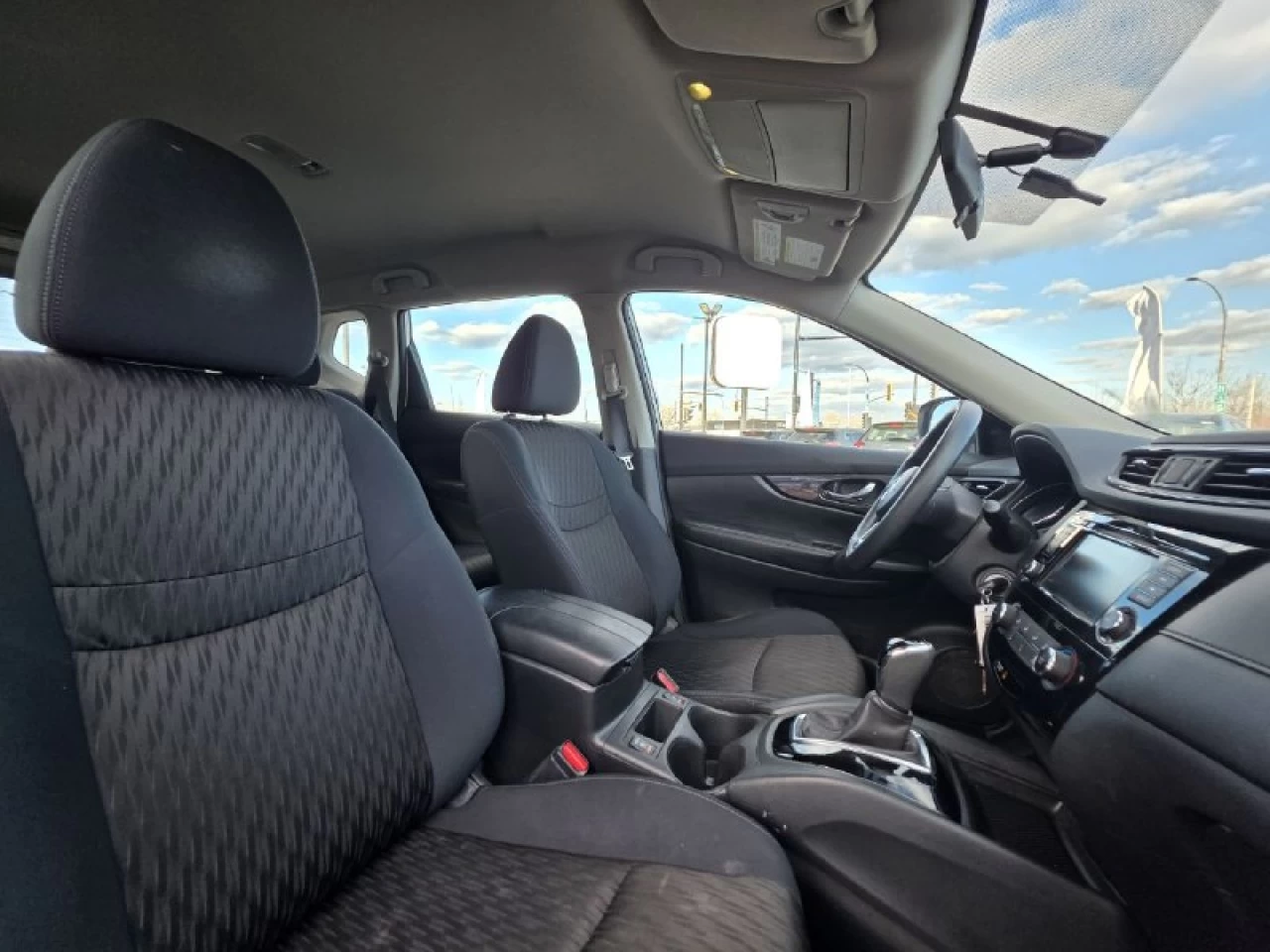 2018 Nissan Rogue S**AWD**CAMERA DE RECUL**SIEGES CHAUFFANTS**Mags** Image principale