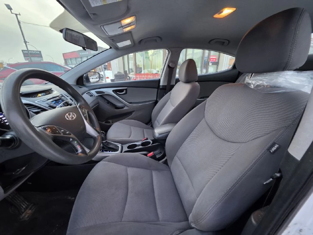 2014 Hyundai Elantra GL**SAAQ CERTIFIEE**SIEGES CHAUFFANTS** Image principale
