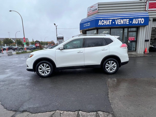 Nissan Rogue SV**AWD**SAAQ CERTIFIEE**Un Proprietaire**TOIT OUVRANT PANORAMIQUE**CAMERA DE RECULE**SIEGES CHAUFFNATS**Mags** 2015