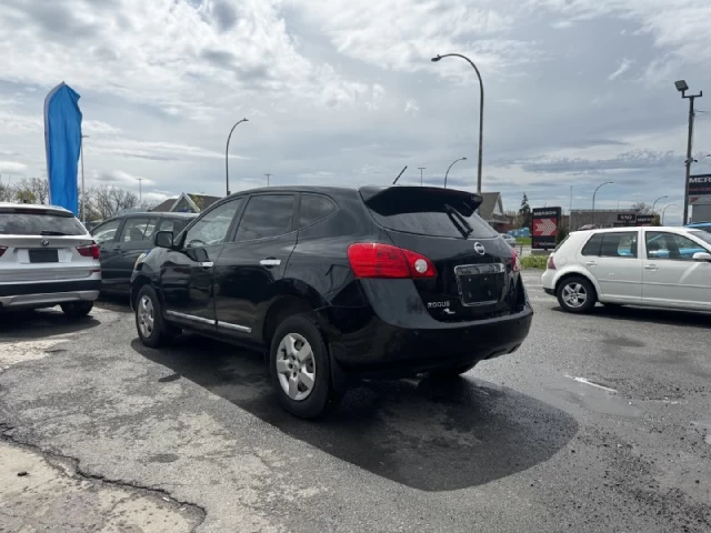 Nissan Rogue S** 2013