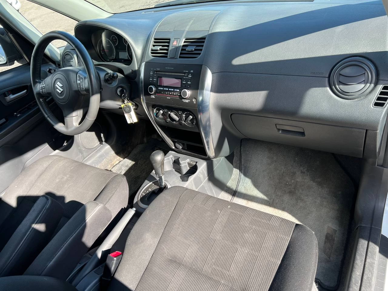 2010 Suzuki SX4 JX**AWD**MAGS** Image principale