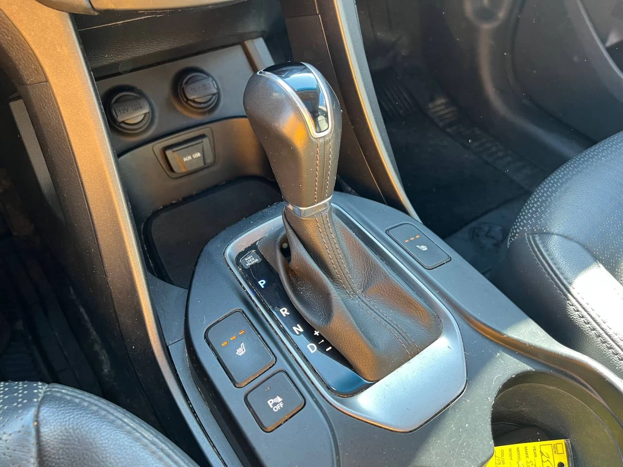 2014 Hyundai Santa Fe Sport SE**AWD**SAAQ CERTIFIEE**TOIT OUVRANT PANORAMIQUE**SIEGE EN CUIR**CAMERA DE RECUL**SIEGES CHAUFFNATS AVANT ET ARRIERE**VOLANT CHAUFFNATS**MAGS** Image principale