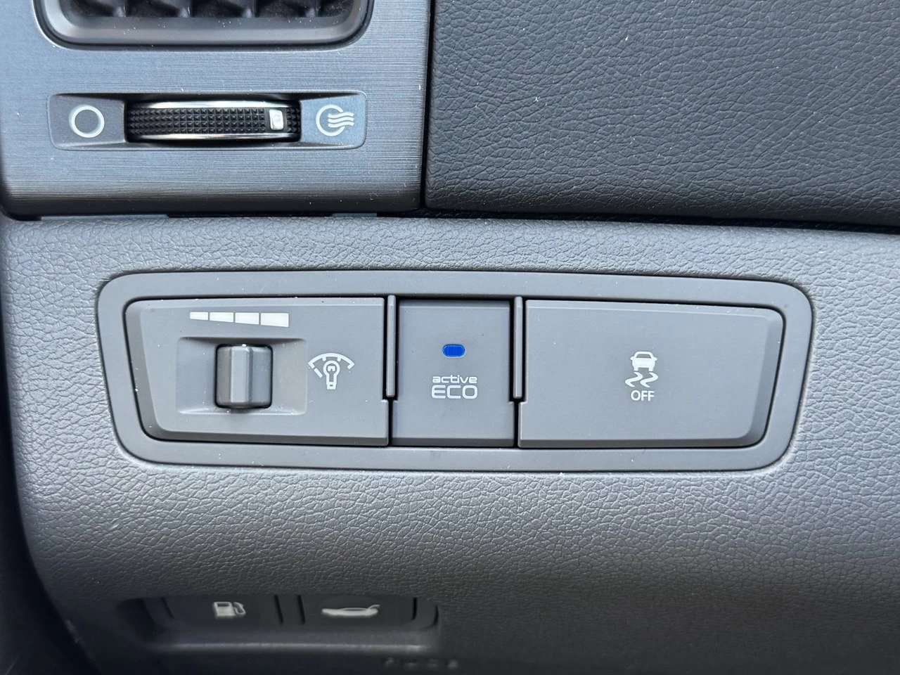 2011 Hyundai Sonata GLS**Jamais Accidente**TOIT OUVRANT**SIEGES CHAUFFNATS**MAGS**SIEGES ELECTRIQUE**MODE ECO** Image principale