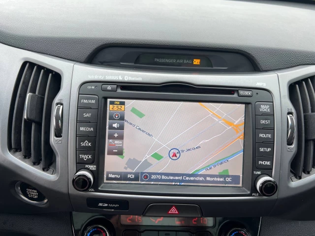 Kia Sportage EX**AWD**Jamais Accidentee**SAAQ Certifié**TOIT OUVRANT PANORAMIQUE**Navigation**SIEGE EN CUIR**CAMERA DE RECUL**SIEGES CHAUFFNATS**Siege Ventile**Mags** 2015
