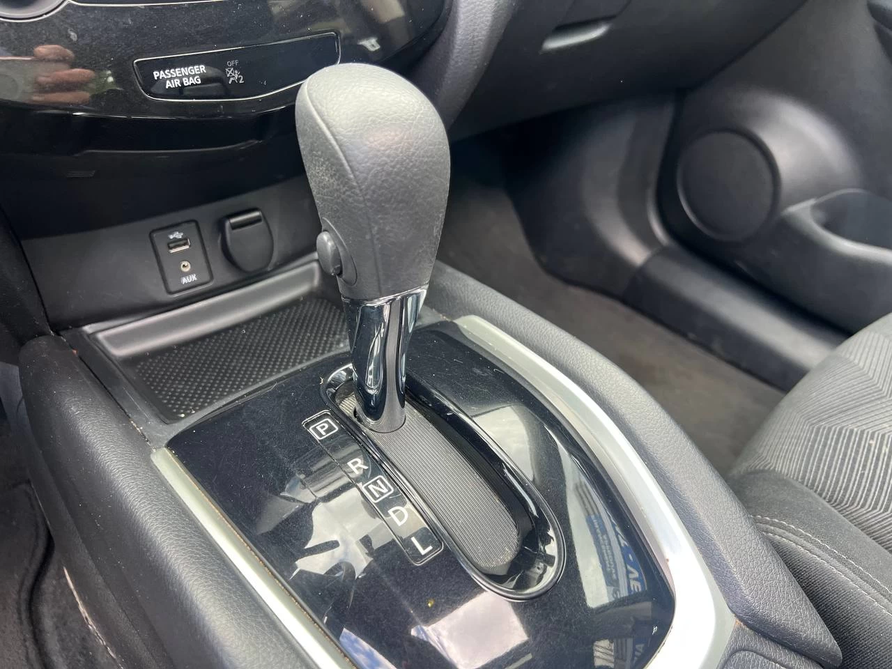 2014 Nissan Rogue SV**AWD**JAMAIS ACCIDENTEE**SAAQ CERTIFIEE**TOIT PANORAMIQUE**CAMERA DE RECUL**SIEGES CHAUFFANTS**MAGS** Image principale