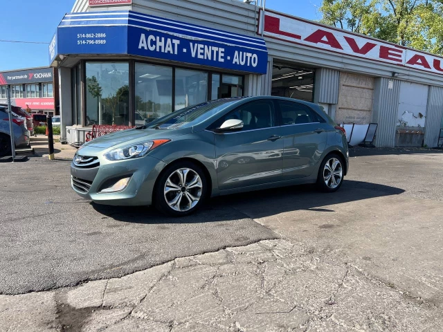 Hyundai Elantra GT SE**SAAQ CERTIFIEE**TOIT OUVRANT PANORAMIQUE**Sieges en Cuir**SIEGES CHAUFFNATS**MAGS** 2013